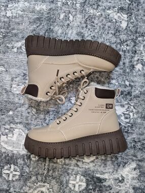 Women's Warm Fleece Lined Lug Sole Beige Ankle Boots 6